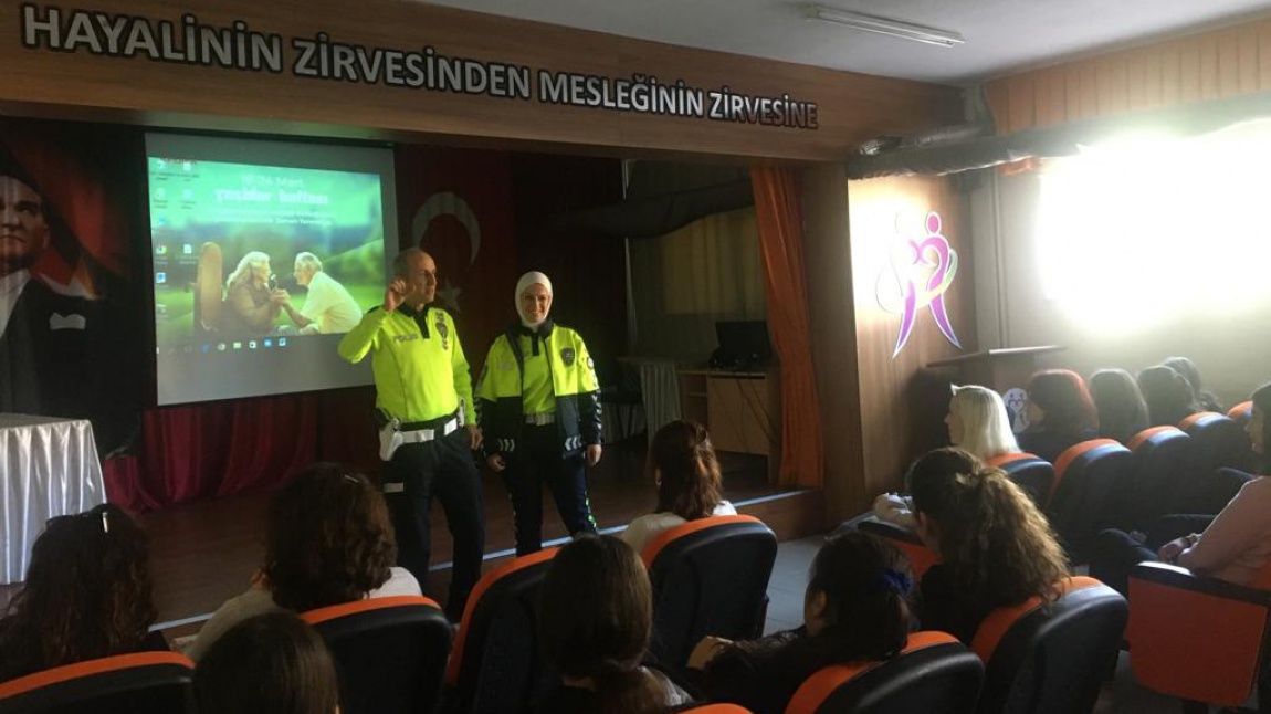 Trafik Eğitimi ve Kuralları Semineri